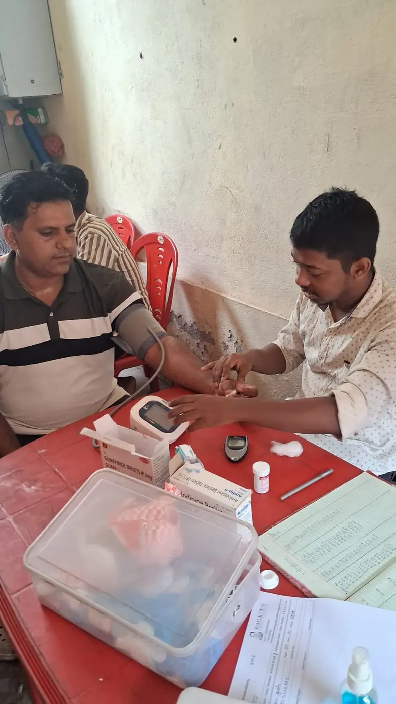 A health check under way at the BDAF Naya Mandir clinic